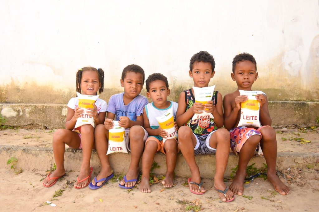 Mais de mil crianças foram contempladas com o Programa de Aquisição de Alimentos em Irará