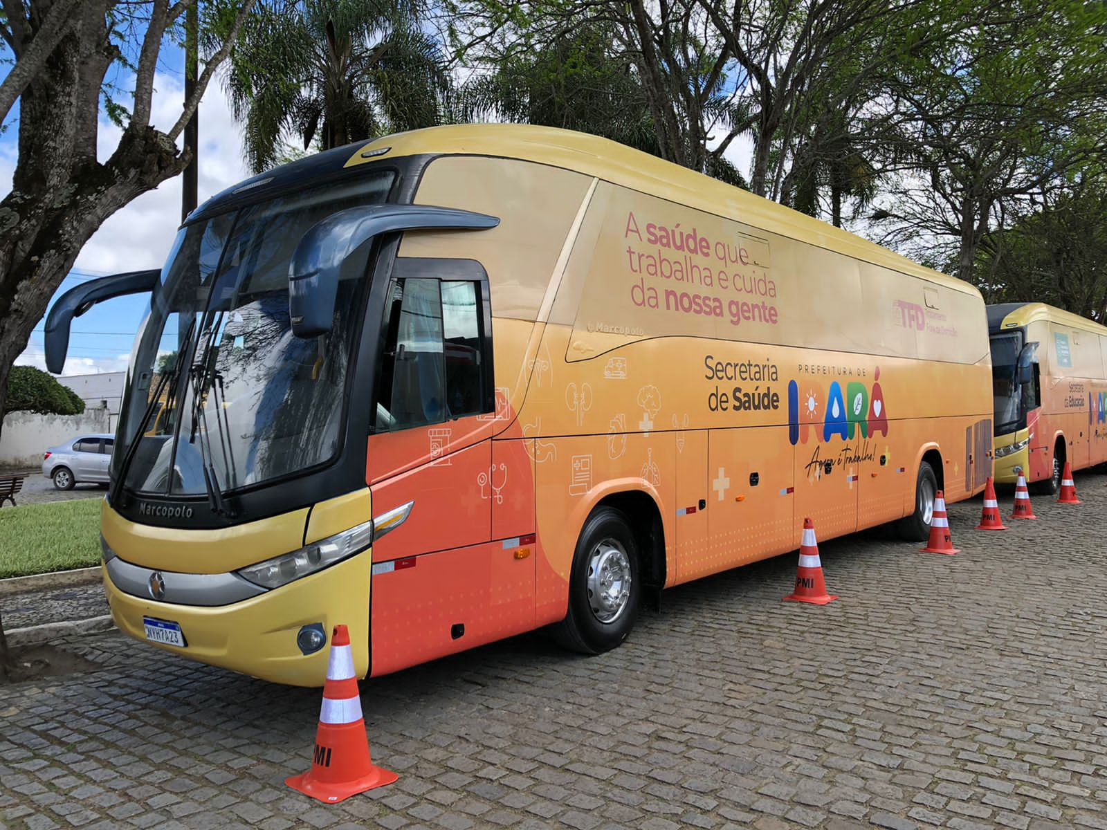 Prefeitura adquire três novos ônibus para reforçar o transporte